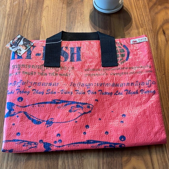 Malia Designs Tote Bag - Picture 1 of 8